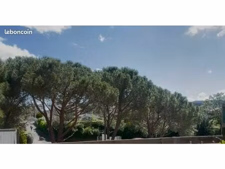 superbe appartement de 111 m2 avec u e terrasse de 40 m2