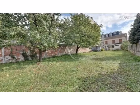 local 138 m² bry sur marne