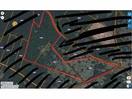lot de 3 parcelles – 7 53 ha – bois + prairie + bâtisse en pierre – puylaroque (82240)