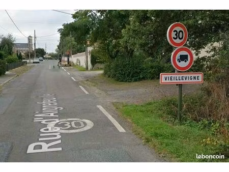 terrains à lotir – vieillevigne (44116)  cœur de bourg – 3 500 m²