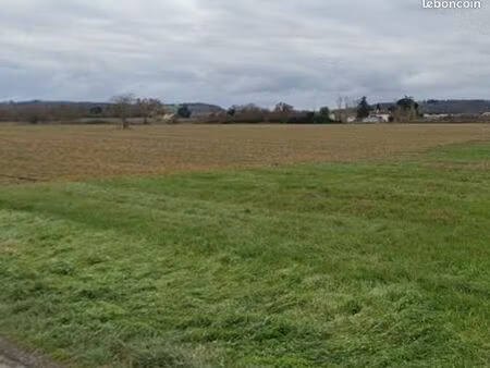 terrain 445 m² lagrave