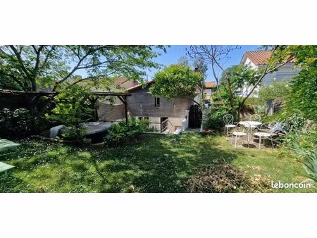 maison 7 pièces 136 m²