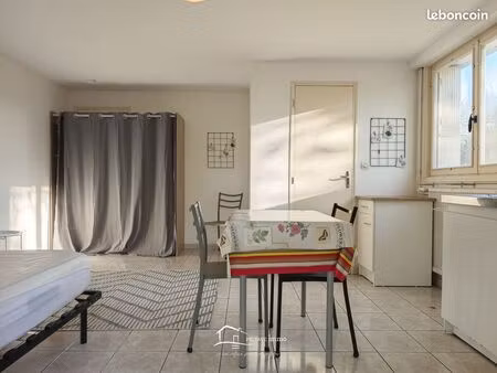 studio 1 pièce 21 m²