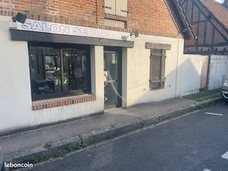 local commercial 35 m² pierrefitte sur sauldre