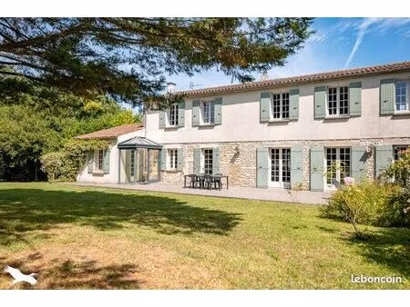 propriété 10 pièces 364 m²