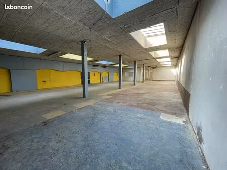 entrepôt 349 m² villejuif