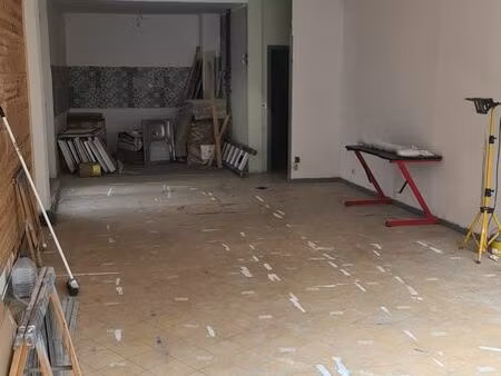 local commercial centre-ville courpière 60m²