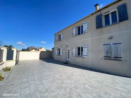 maison 5 pièces 162 m²