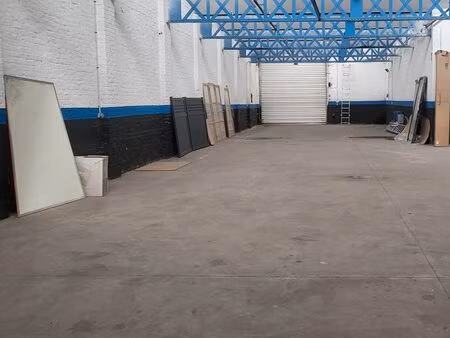 parking/box 215 m² halluin