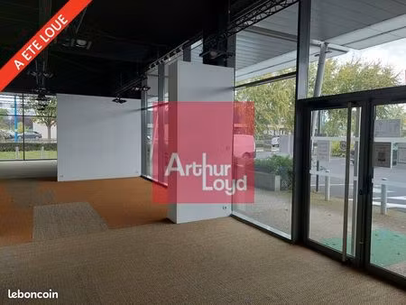 local commercial 374 m² aubiere