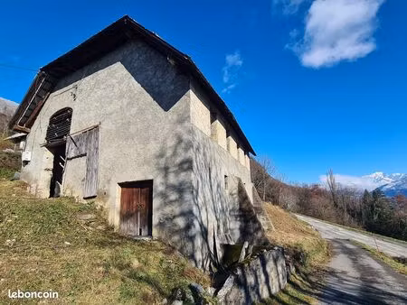 grange 1 pièce 122 m²