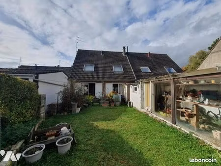 maison 5 pièces 85 m²