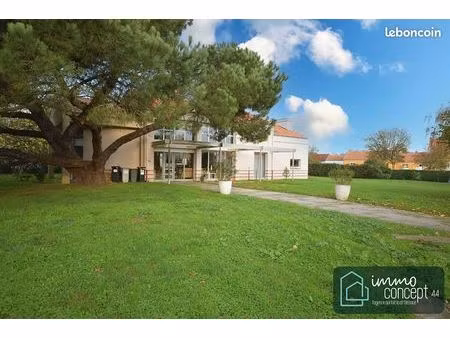 maison 6 pièces 170 m²