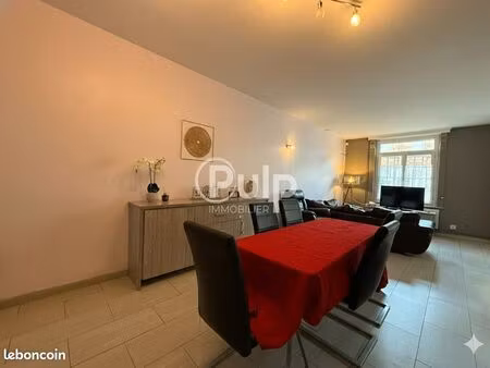 maison 7 pièces 158 m²