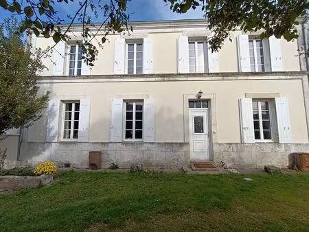 maison la vallee 10 pièce(s) 286.74 m2