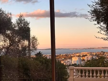 corniche fleurie - maison meuble - 4 pieces - piscine - garage