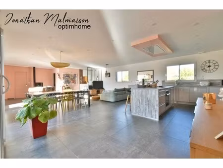 plain-pied moderne – suite parentale – terrain évolutif – village proche damville