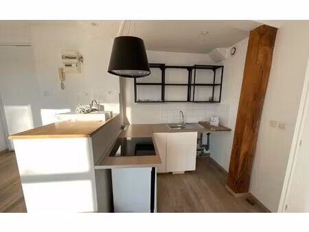 location appartement  m² t-3 à mérignies  675 €