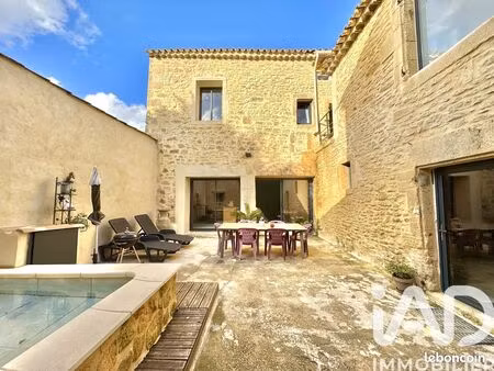 mas 9 pièces 303 m²