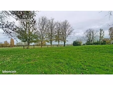 terrain 815 m² mouchin