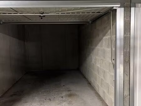 location de garage saint-herblain