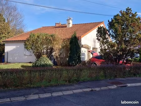 grande maison individuelle