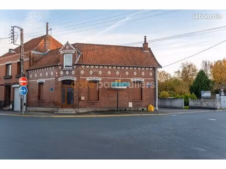 maison 5 pièces 84 m²