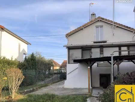 pavillon 3 pièces 50 m²