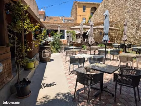 commerce restaurant remoulins