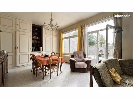 maison de ville de 186 m²