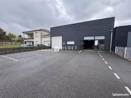 local 460 m² clisson