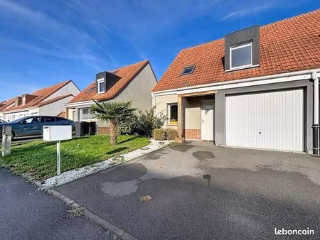 maison semi individuelle 3 chambres  jardin garage