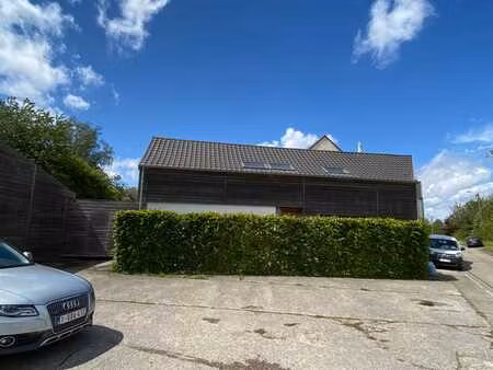 belle maison 4 chambres - les bons villers (pas animaux dom)