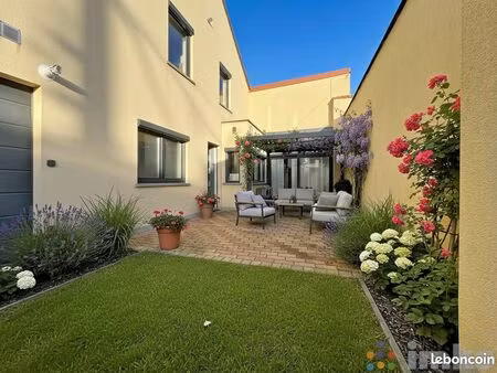 maison 4 pièces 110 m²