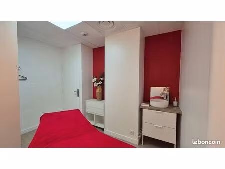 location d'une cabine de soin ou bureau