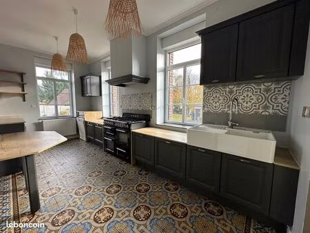 maison 7 pièces 227 m²