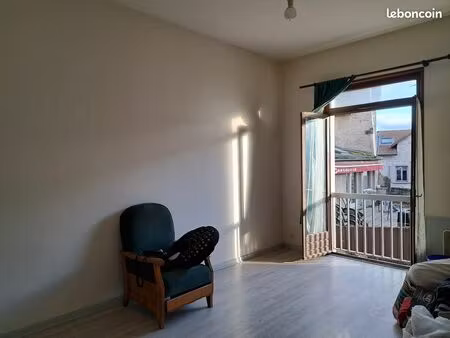 appartement 6 pièces 83 m²