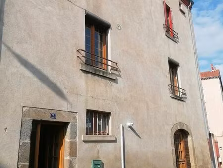 maison 8 pièces 74 m²