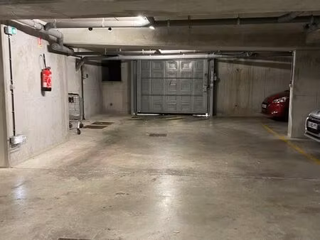 place de parking en sous-sol
