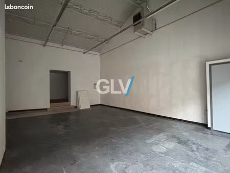 local 79 m² cysoing