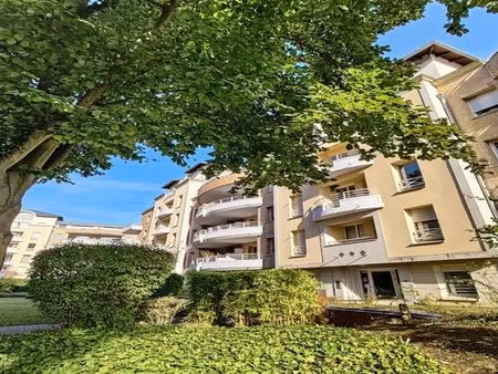 appartement 4 pièces 102 m²