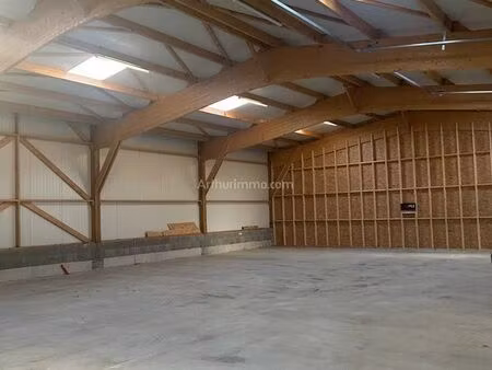 local 266 m² locmariaquer