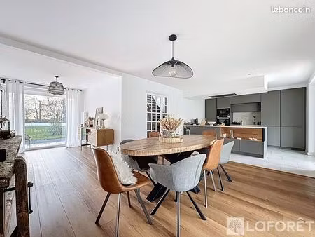 maison 7 pièces 168 m²