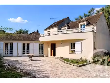 maison 6 pièces 200 m²