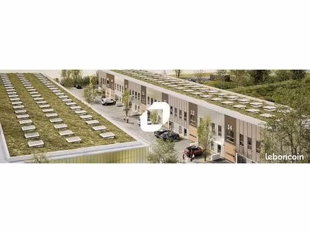 local d'activité 2 403 m²