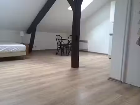 location meublée appartement 1 pièce 26 m² à chalons-en-champagne (51000)  400 €