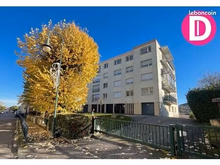 appartement 5 pièces 94 m²