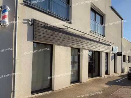 a louer - local commercial 120 m² langueux