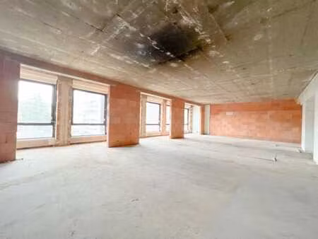 lot de bureaux 700m2 + parkings