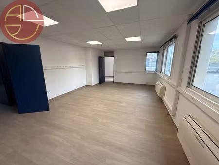 location locaux professionnels 0 pièces 306 m² à labège (31670)  4 158 €